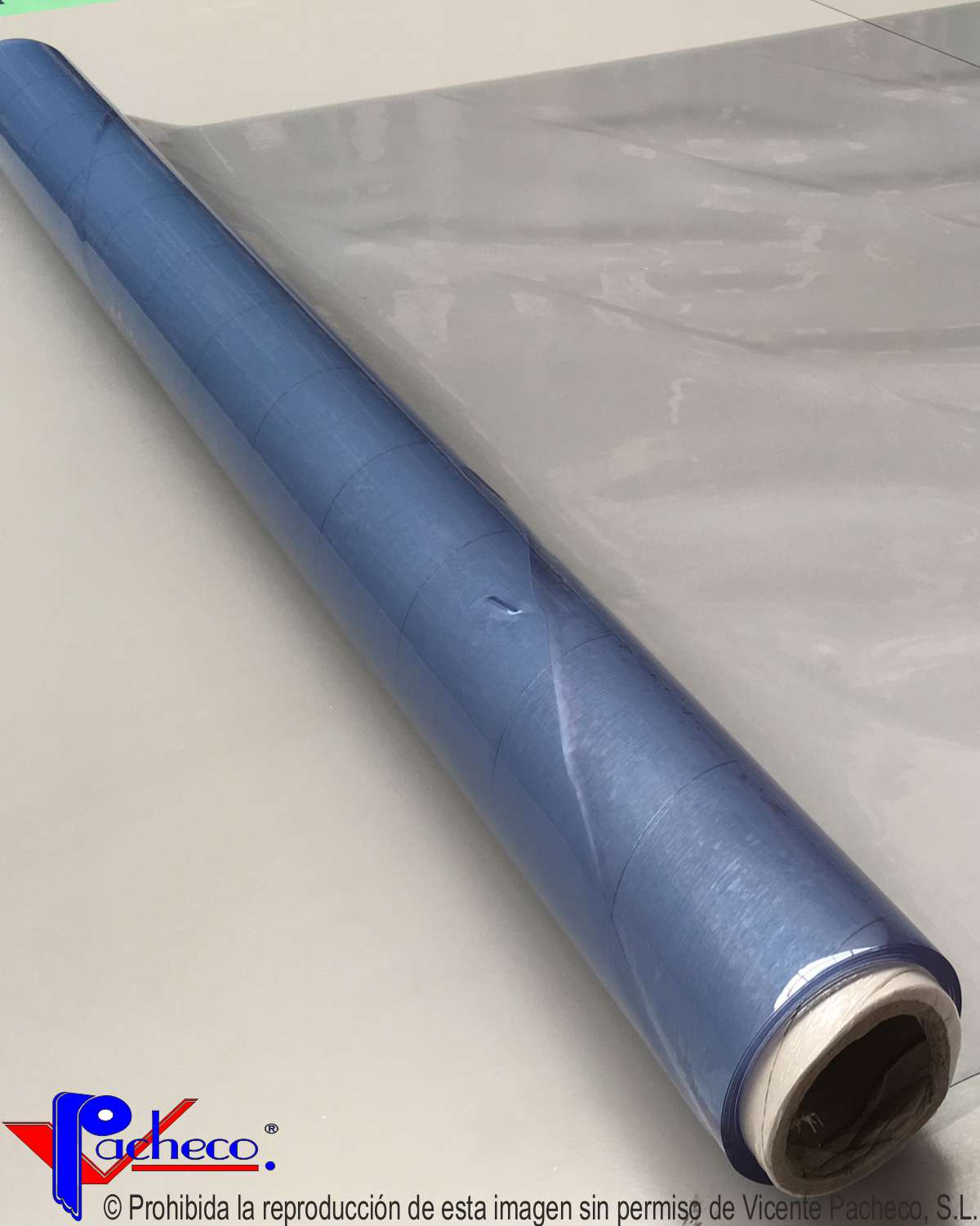 Plástico cristal grosor 0,50 transparente en 1,40 de ancho Plástico cristal grosor 0,50 transparente en 1,40 de ancho